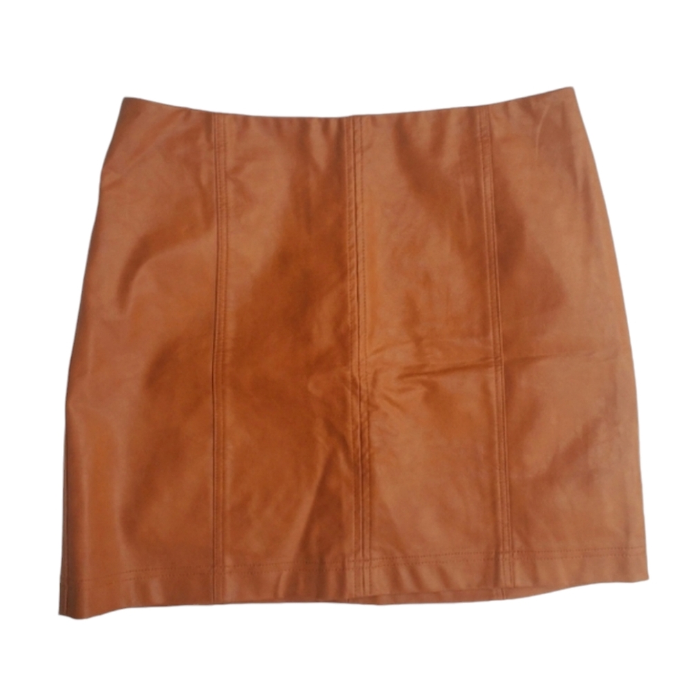 SHE & SKY Faux Leather Mini Skirt Sz L - EUC!